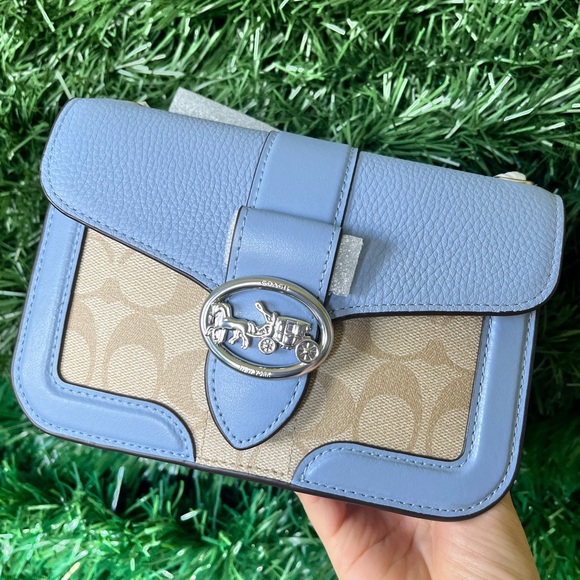 NWT coach Georgie Crossbody In Signature Canvas - Picture 2 of 11